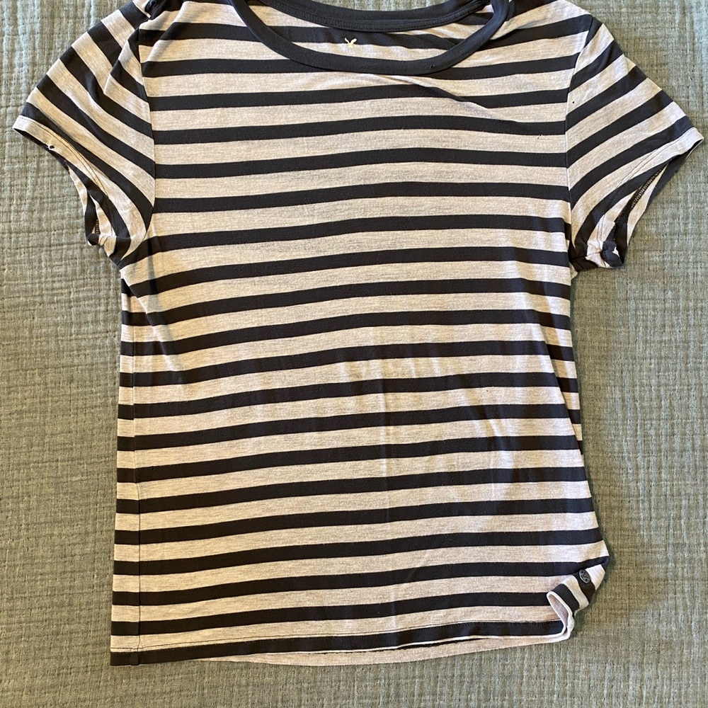AEO Gray Striped T-Shirt